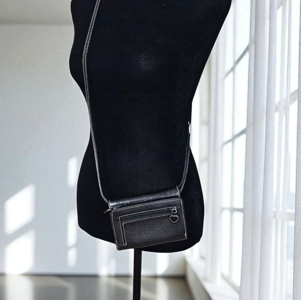 BRIGHTON Black Crossbody Wallet With Detachable Strap - Picture 2 of 12